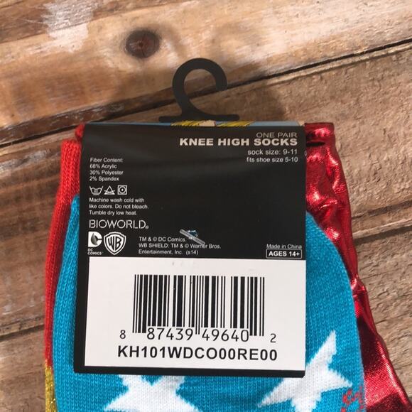 Set of 4 Superhero Socks - NEW! - Picture 4 of 7